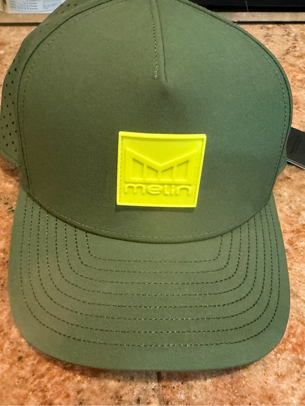 Melin hat melin hydro odyssey hat small green yellow brand new